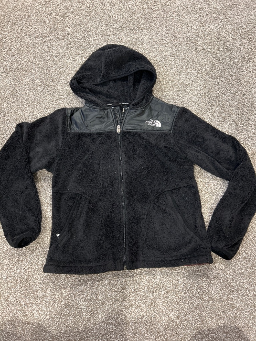 The north face women’s hooded fleece size small color black